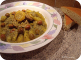 Tajine d'agneau aux pommes de terre, olives violettes et citron confit