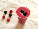 Smoothie aux fruits rouges