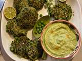 Galettes épicées au chou kale, sauce avocat