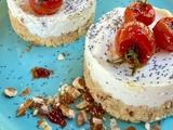 Petit cheese cake au chèvre, dattes et tomates rôties