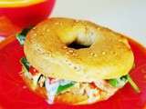 Quand le bagel devient pita: bagel au poulet mariné