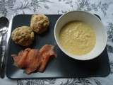 Velouté de maïs , scones aux trois fromages