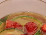 Eau détox fraises concombre citron vert