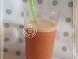 Smoothie aux fraises et jus d'orange