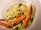 Nage de lotte au safran, St Jacques et langoustines