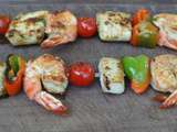 Brochettes de gambas et lamelle d'encornet aux tomates cerises et poivron