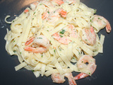 Fettuccine aux crevettes sauce alfredo