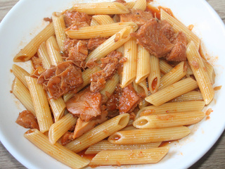 Penne rigate aux tripes à la basquaise au piment d'Espelette