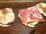 Sandwichs pain pita concombre jambon Serrano