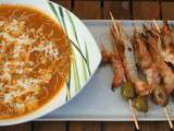 Soupe de poissons et gambas en brochette à la plancha