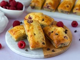 Cake aux framboises et pépites de chocolat