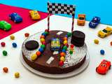 Gâteau d'anniversaire enfant  Le circuit de course 