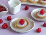 Mini tartelette aux framboises et panna cotta coco