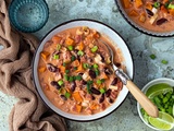 Potage de patate douce, carotte et haricots rouges au lait coco