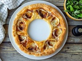 Tarte feuilletée au chèvre, bacon et miel