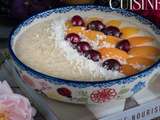 Bol d’énergie – porridge aux abricots, cerises et noix de coco