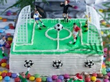 Gateau d’anniversaire terrain de foot