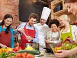 Pourquoi participer en couple à un cours de cuisine à Paris