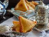 Samsa, ou triangles farcis d’amandes « صامصة »