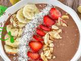 Smoothie bowl au chocolat et beurre de cacahuetes