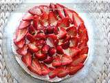 Tarte a la fraise sur dacquoise aux amandes et citron