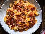 Ragoût de bœuf à la mijoteuse avec pappardelle