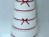 Wedding Cake Blanc et Bordeaux