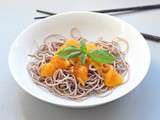 Nouilles soba froides au coulis de tomate ananas