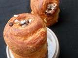 Briochettes feuilletées aux perles de sucre et pépites de chocolat