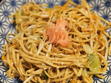 Japonaise des nouilles yakisoba aux légumes