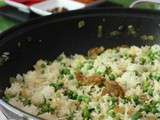 Riz sauté aux saucisses thaï à la citronnelle