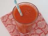 Smoothie vitaminé, fraises orange & mangue