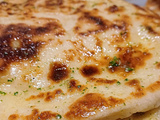 Naan au fromage