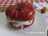 Burger tomate froid à l'œuf, lomo et mozzarella