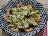 Salade d'hiver aux endives, betterave, avocat, crevettes noix et Roquefort