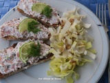 Tartines de saumon fumé à la ricotta, aneth et noix