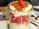 Mousse de mascarpone aux fraises et au crumble