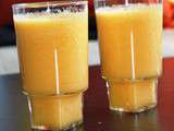 Smoothie tout orange : melon, orange et pomme