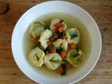 Bouillon aux tortellini