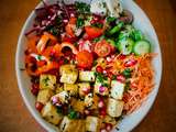 Poke bowl de quinoa et tofu mariné