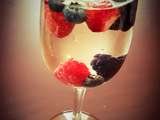 Sangria blanche aux petits fruits