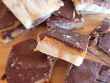 Écorce de banane au chocolat et au beurre de cacahuète, une friandise glacée