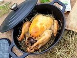 Poulet fermier cuit au foin