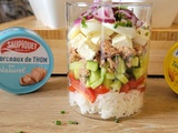 Salade de riz, crudités, thon et fêta