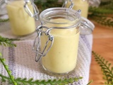Velouté glacé de courgettes, fromage frais et curry