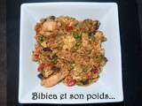 Riz frit au poulet, champignons, petits pois et poivrons