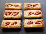 Financiers aux fraises, miel et noix de coco