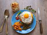 Repas minceur - Hamburger au poulet moelleux, frites de patate douce, compote spéculoos