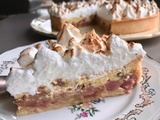 Tarte à la rhubarbe et meringue italienne