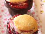 Muffins chocolat et coulis de framboises